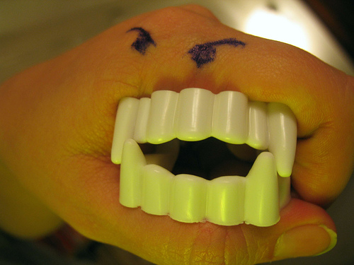 Vampire Teeth and Other “What Not to Wear” items for OCR Interviews
